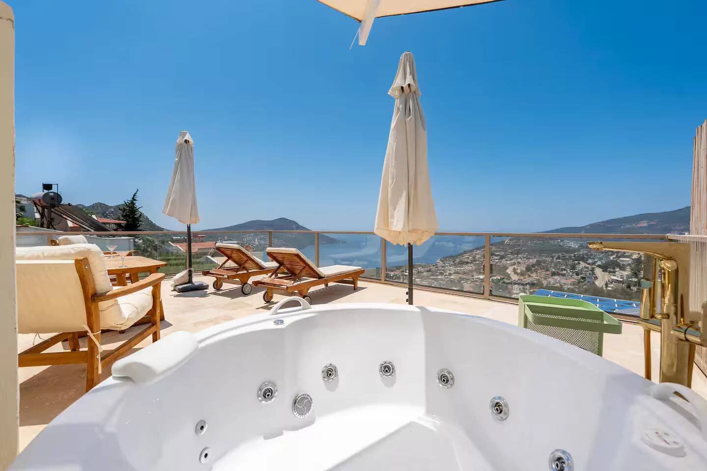 Kaş Kalkan'da Çekirdek Ailelere Uygun, Özel Havuzlu, Konforlu Villa görsel 2