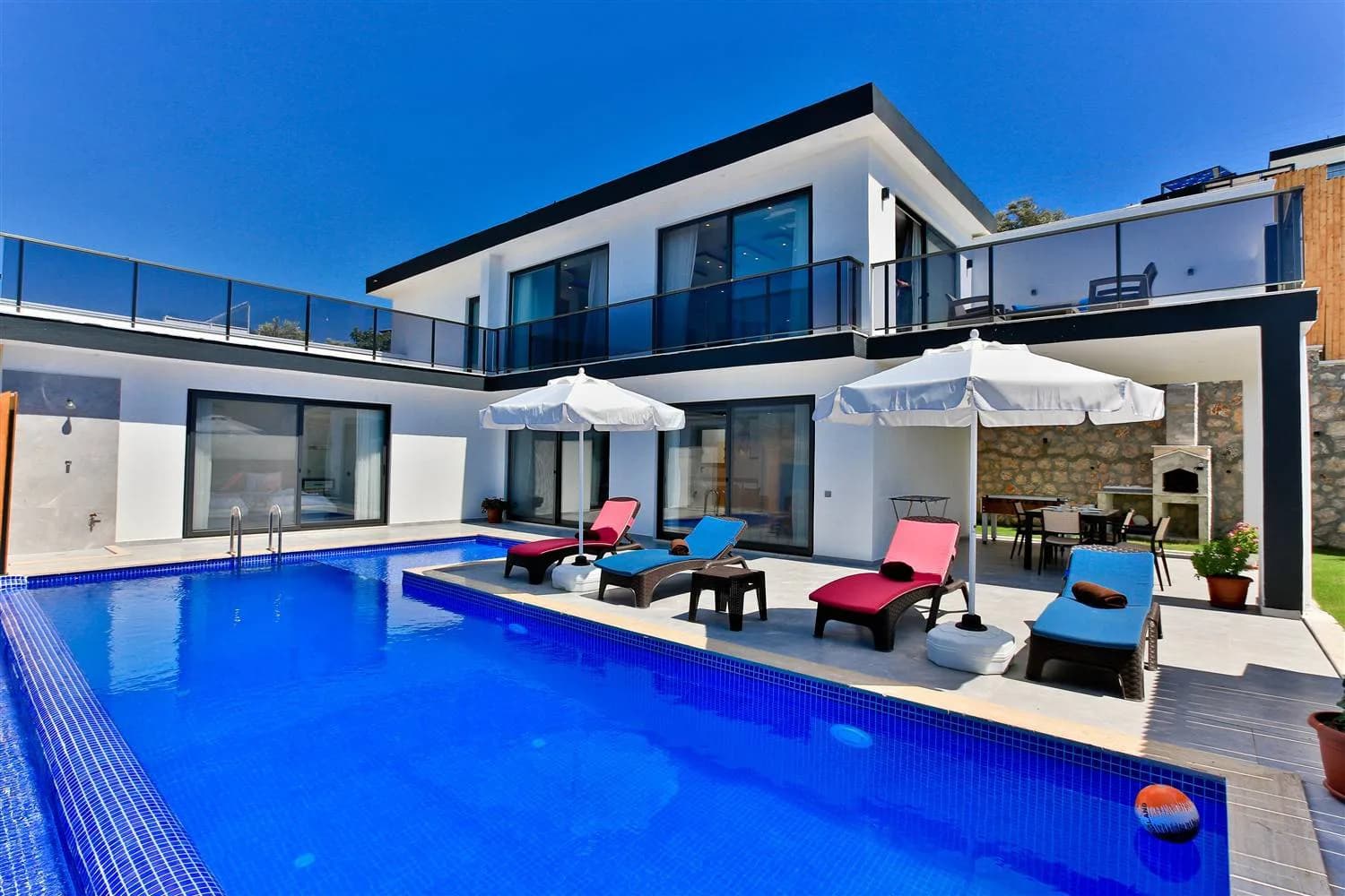 Kaş Gelemiş'de Nezih Konumda, Özel Havuzlu, Modern Villa görsel 1