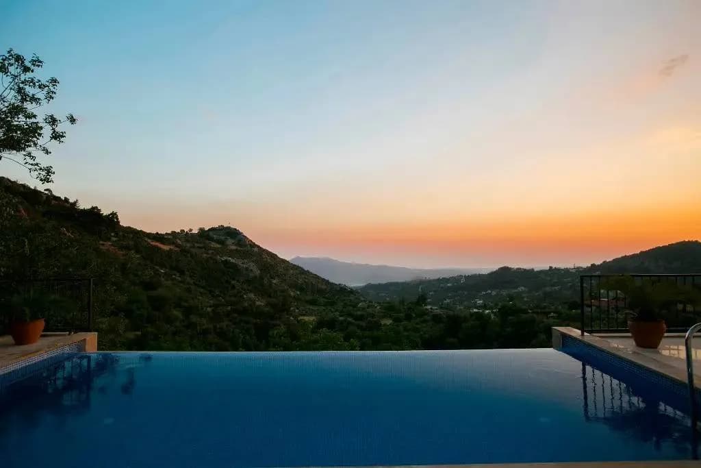 Kaş İslamlar'da Muhteşem Doğada, Sonsuzluk Havuzlu, Jakuzili Villa görsel 1