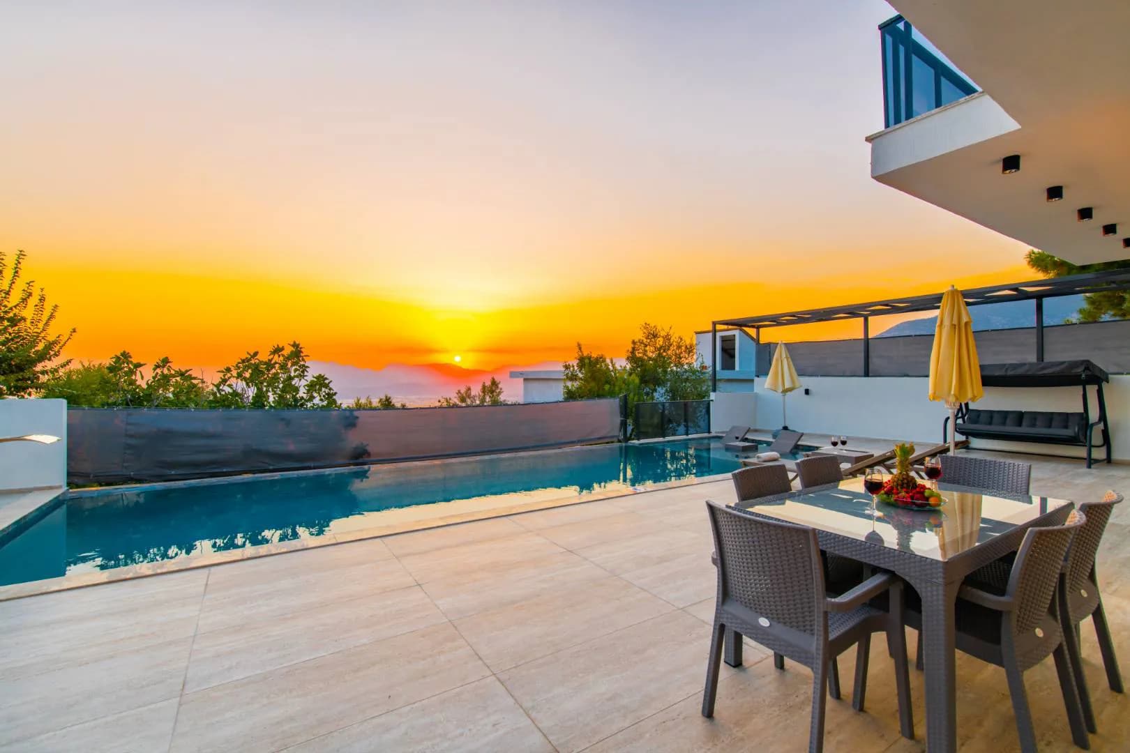 Kaş Üzümlü'de Şehirden Uzakta, Özel Havuzlu, Lüks Villa görsel 3