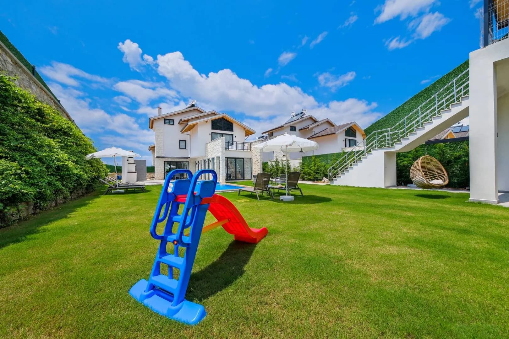 Fethiye Ölüdeniz'de Nezih Konumda, Özel Havuzlu, Jakuzili Villa görsel 3