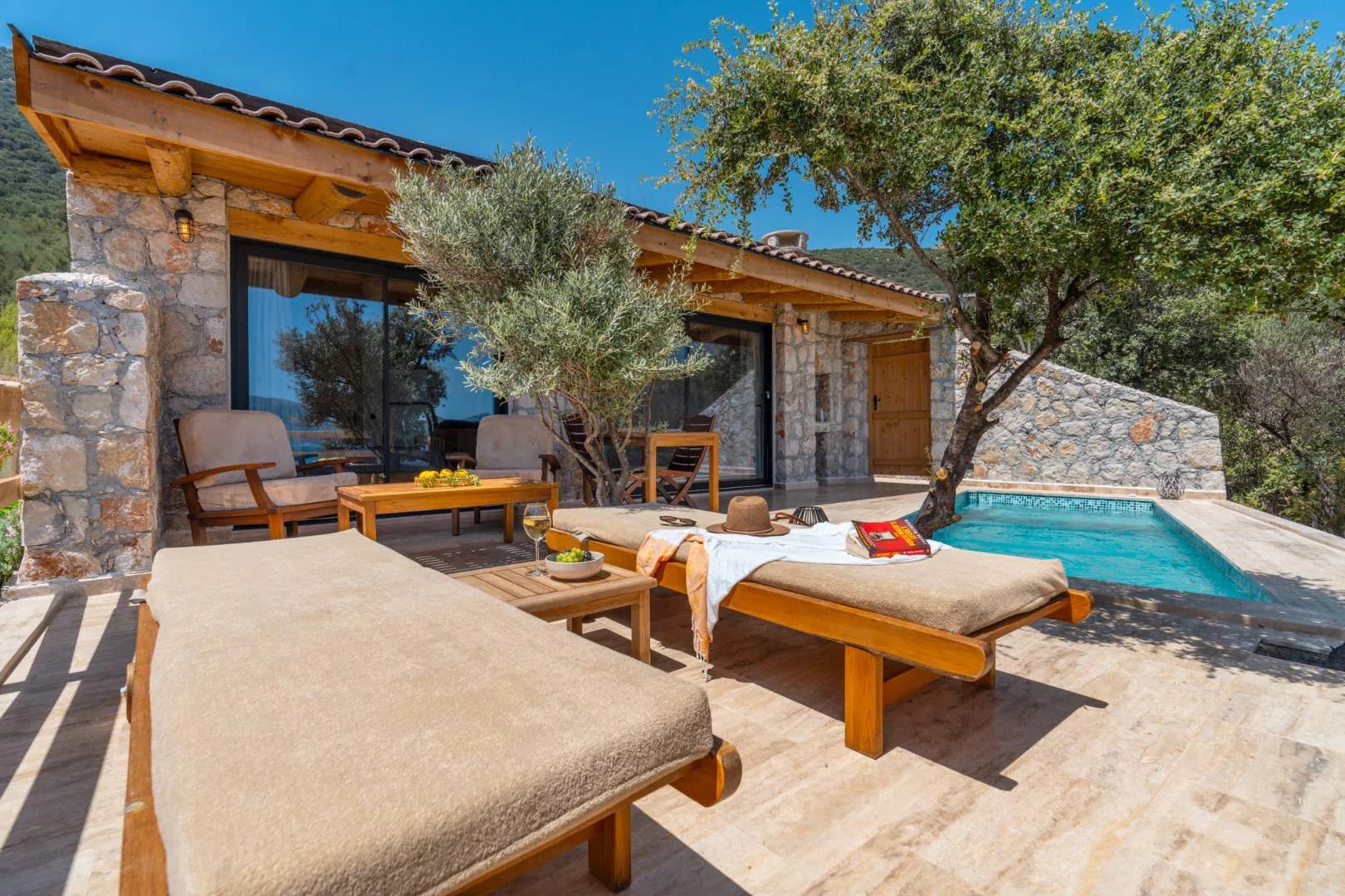 Kaş Kalkan'da Deniz Sıfır Konumda, Özel Havuzlu, Manzaralı Villa görsel 2