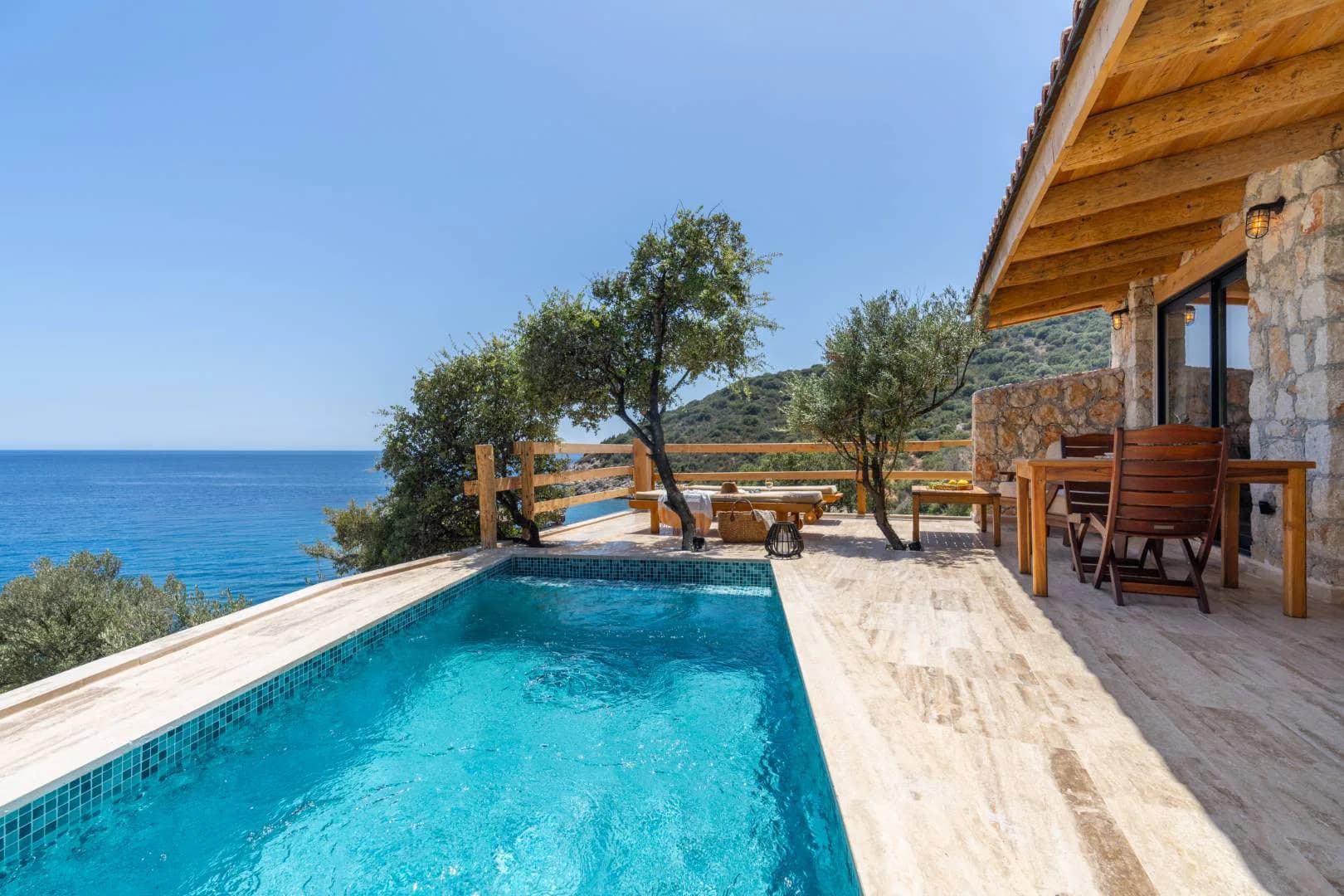Kaş Kalkan'da Deniz Sıfır Konumda, Özel Havuzlu, Manzaralı Villa görsel 3