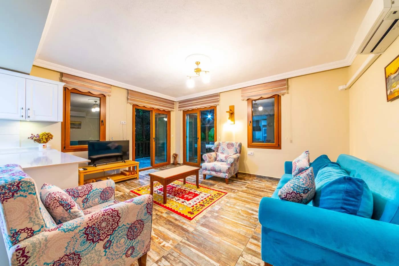 Marmaris Selimiye'de Yemyeşil Doğada, Geniş Bahçeli, 6 Kişilik Villa görsel 2