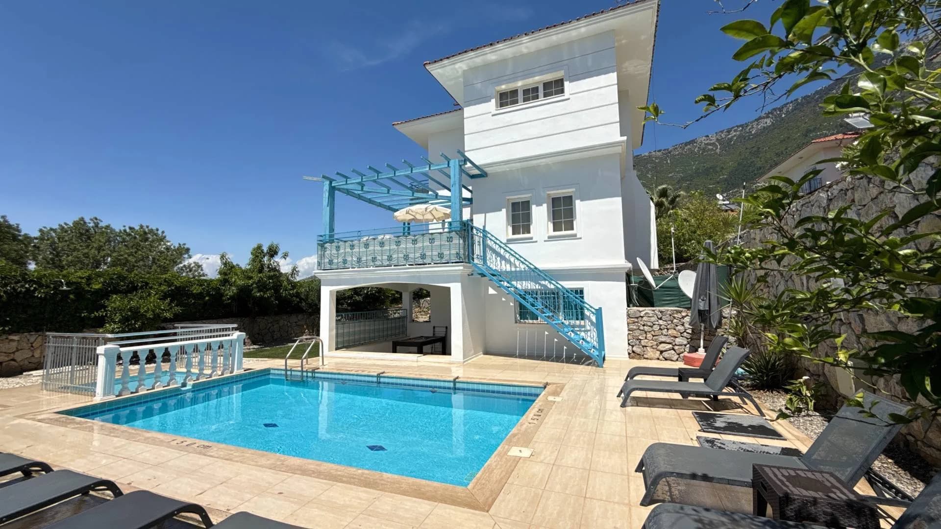 Ölüdeniz Ovacık'ta Merkeze Yakın Konumda, Özel Havuzlu, Konforlu Villa görsel 2