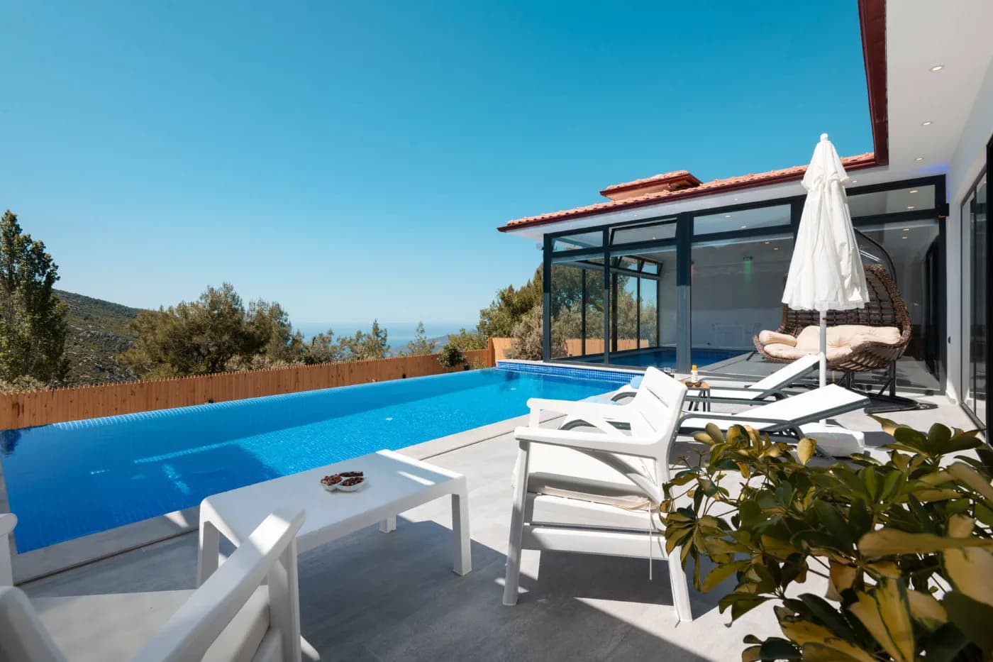 Kaş İslamlar'da Huzurlu Doğada, Açık ve Kapalı Havuzlu, Kiralık Villa görsel 3