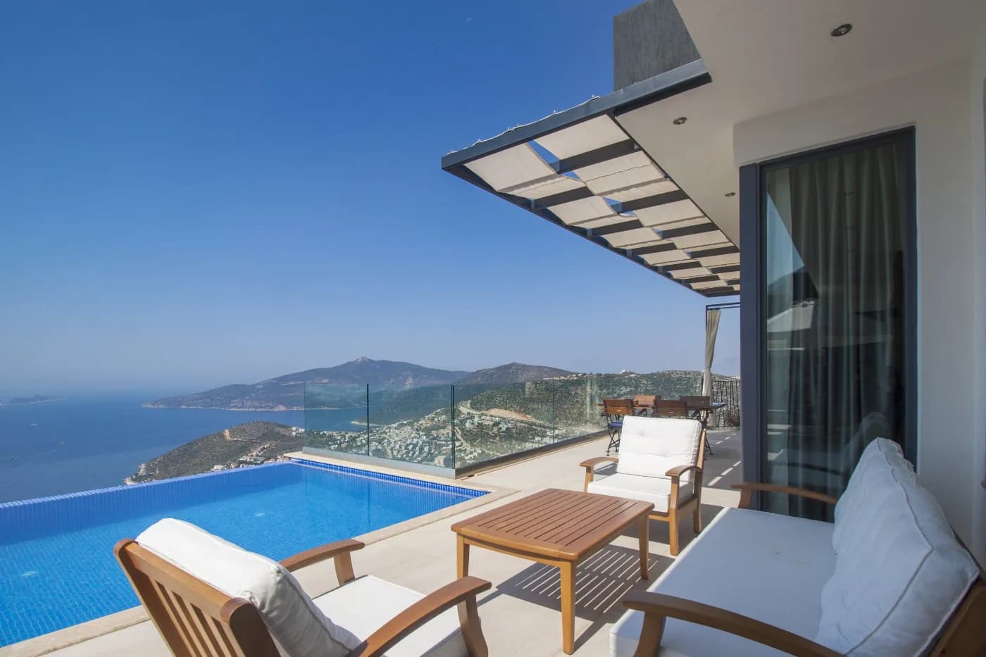 Kaş Bezirgan'da Deniz Manzaralı, Sonsuzluk Havuzlu, Jakuzili Villa görsel 3
