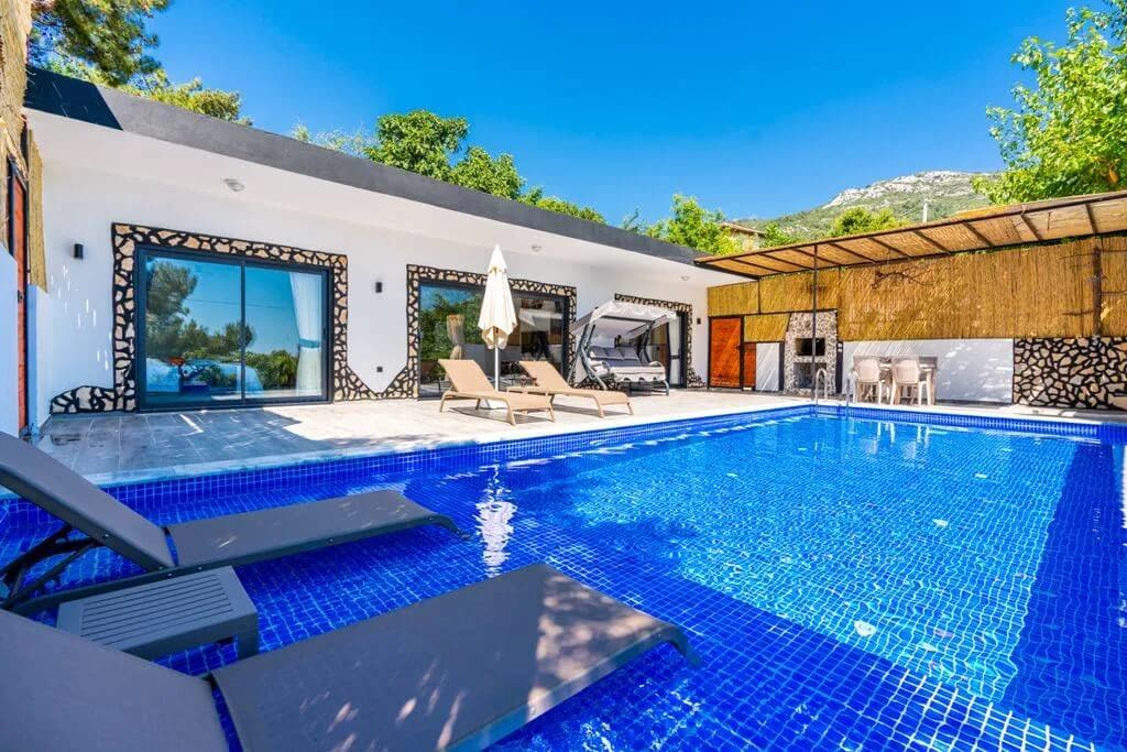 Kaş İslamlar'da Muhteşem Tasarımlı, Özel Havuzlu, Kiralık Villa görsel 1
