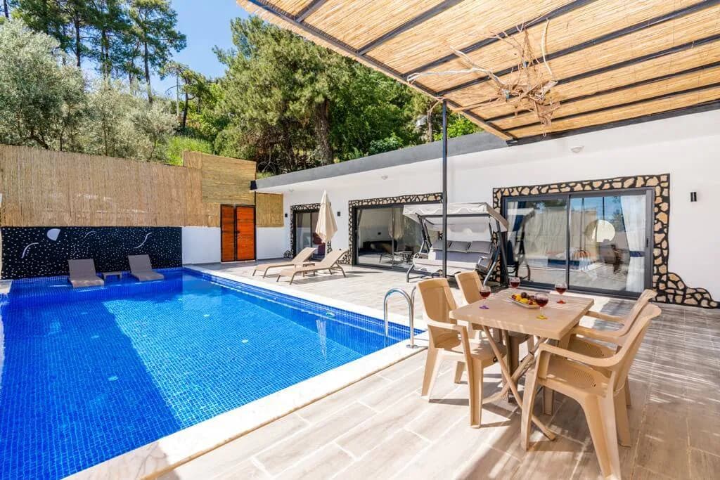 Kaş İslamlar'da Muhteşem Tasarımlı, Özel Havuzlu, Kiralık Villa görsel 2
