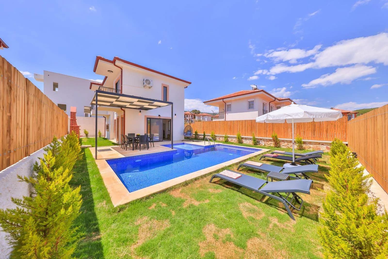 Kaş Andifli'de Muhteşem Doğa İçerisinde, Özel Havuzlu, Kiralık Villa görsel 1