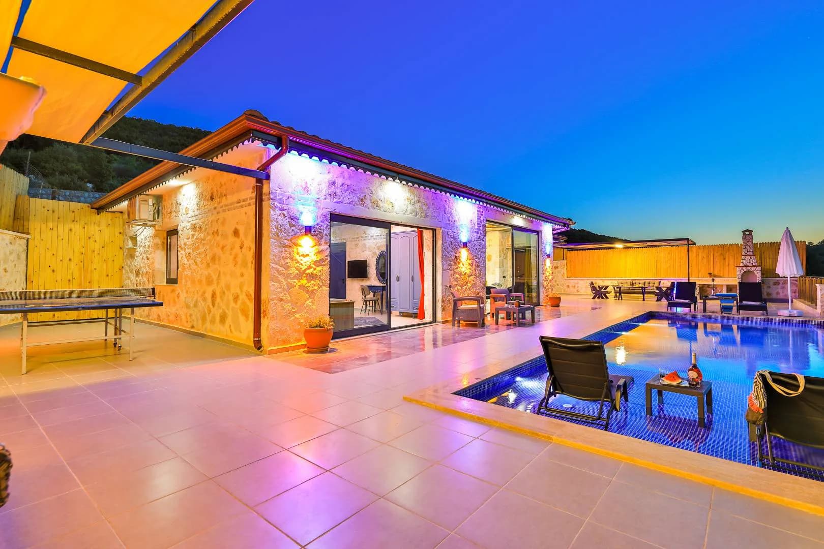 Kaş Belenli'de Çocuk Oyun Alanlı, Özel Havuzlu, Jakuzili Villa görsel 2