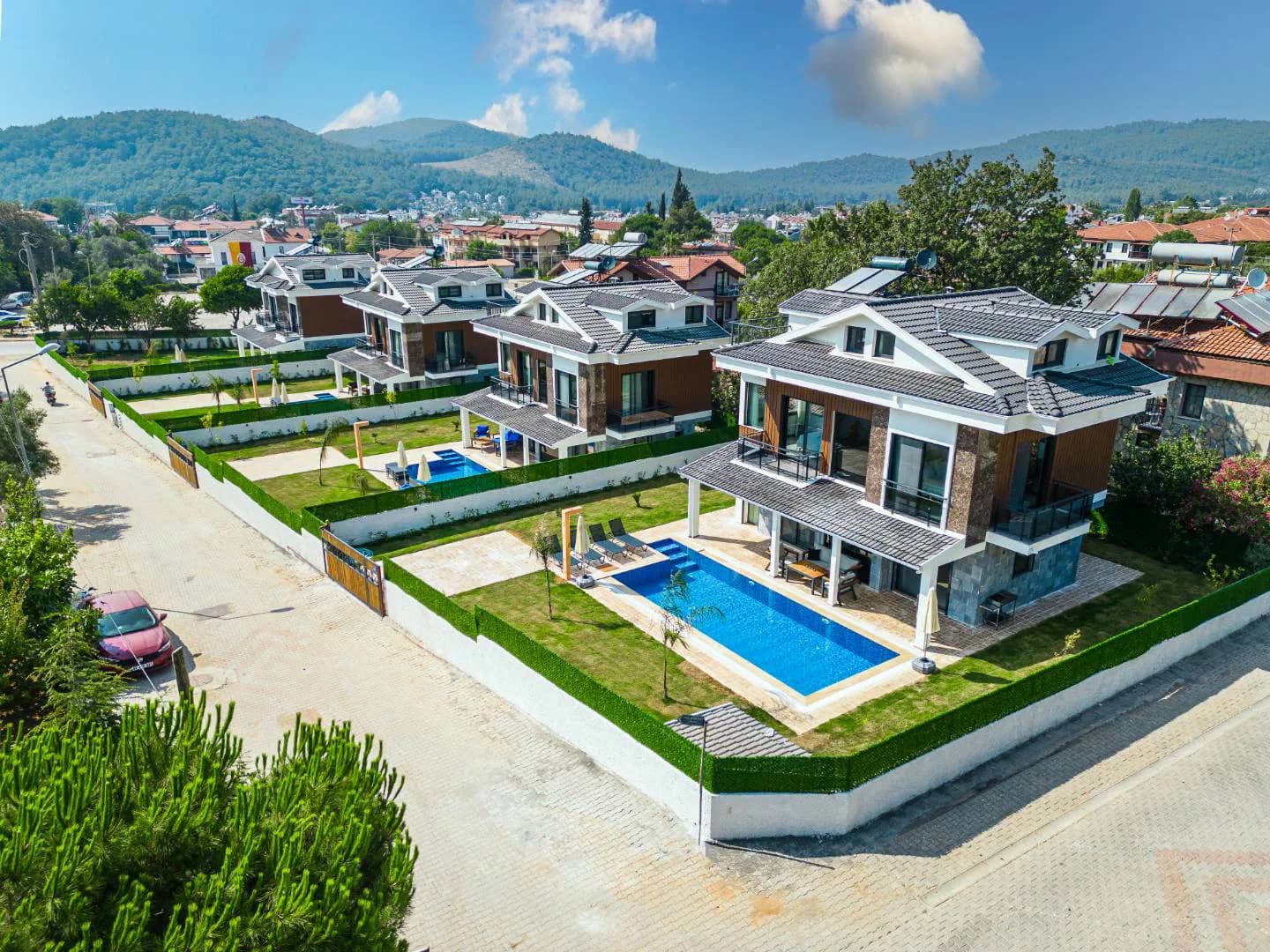 Fethiye Ölüdeniz'de Muhteşem Konumda, Özel Havuzlu, Modern Villa görsel 1