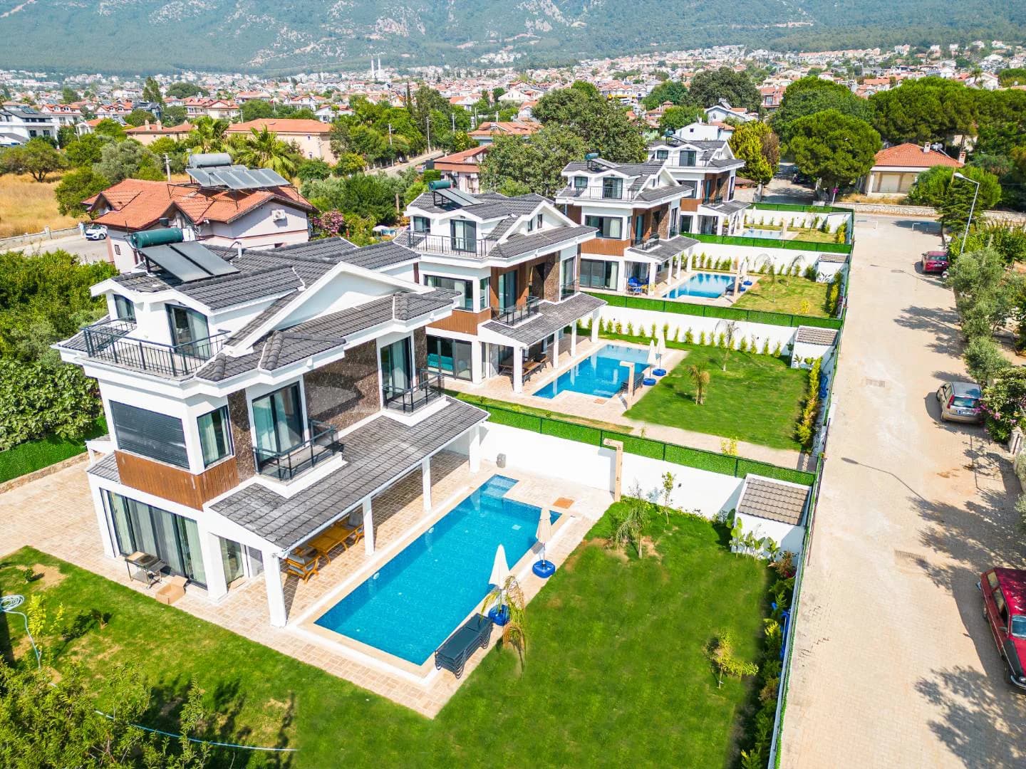 Fethiye Ölüdeniz'de Muhteşem Konumda, Özel Havuzlu, Modern Villa görsel 2