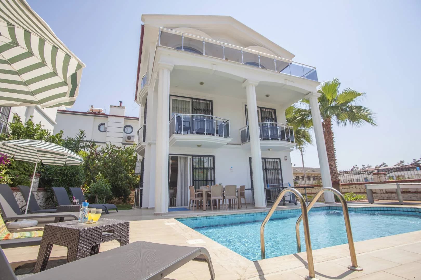 Fethiye Çalış’ta Elverişli Konumda, Özel Havuzlu, 3+1 Villa görsel 3