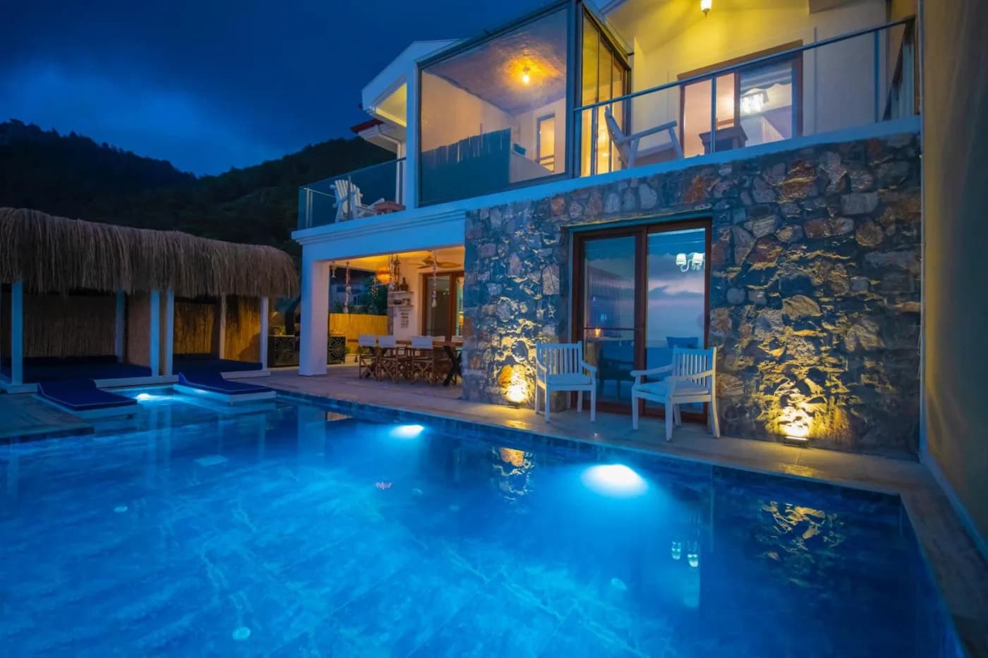 Fethiye Faralya'da Deniz Manzaralı, Sonsuzluk Havuzlu, Kiralık Villa görsel 1