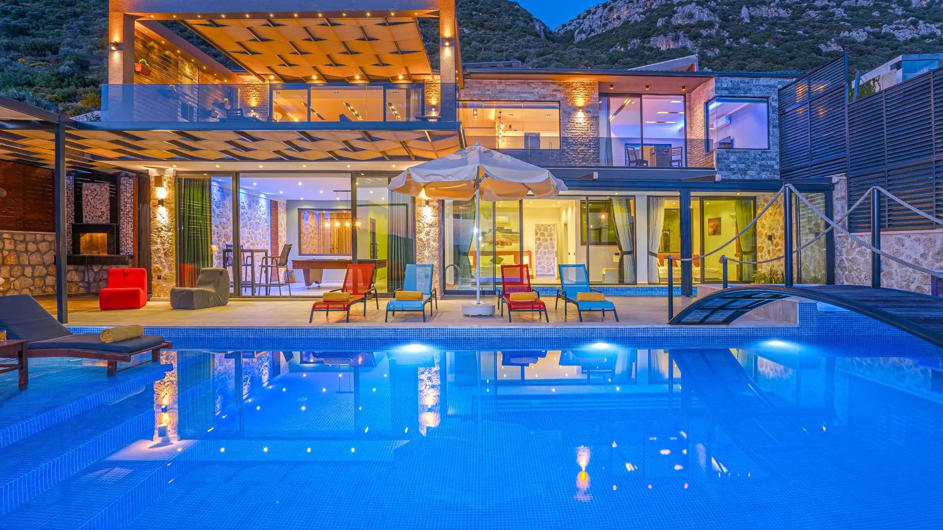 Kaş Bezirgan'da Deniz ve Doğa Manzaralı, Özel Havuzlu, Jakuzili Villa görsel 2