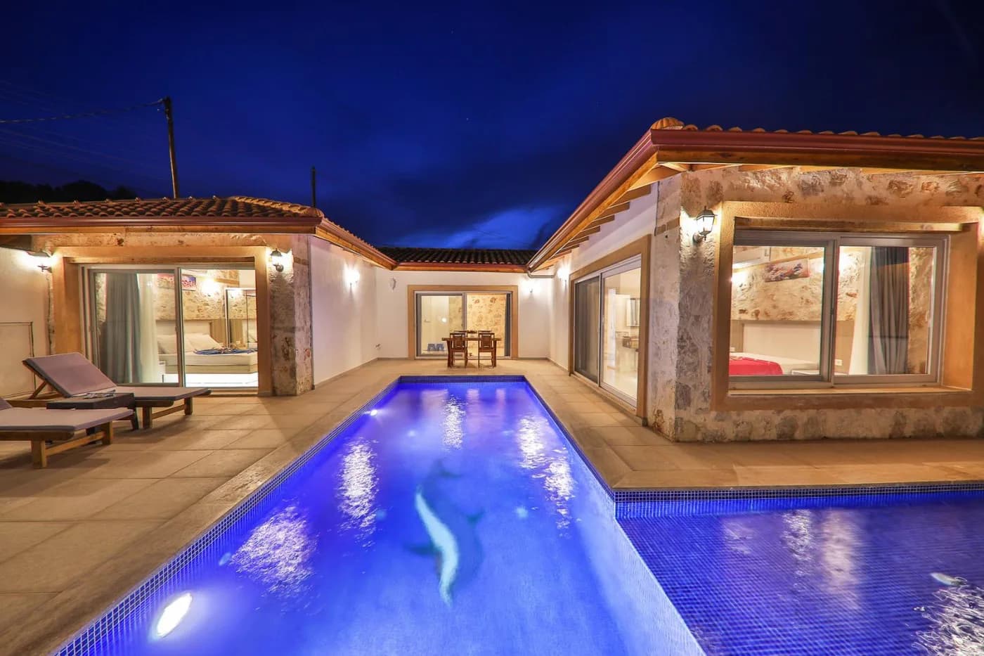 Antalya Kaş'ta Büyük Çakıl Plajına Yakın, Özel Havuzlu, Konforlu Villa görsel 1