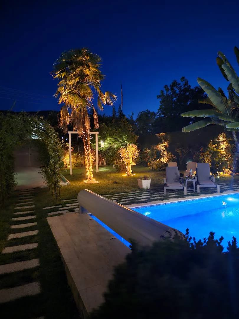Sapanca Yanık'ta Geniş Bahçeli, Isıtmalı Özel Havuzlu, Lüks Villa görsel 3