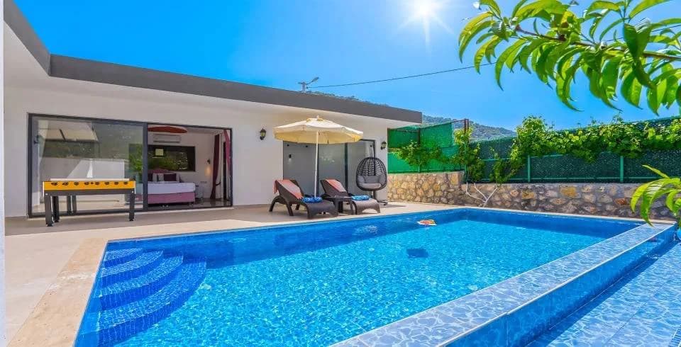 Kaş Sarıbelen'de Doğanın Kalbinde, Isıtmalı Havuzlu, Saunalı Villa görsel 1