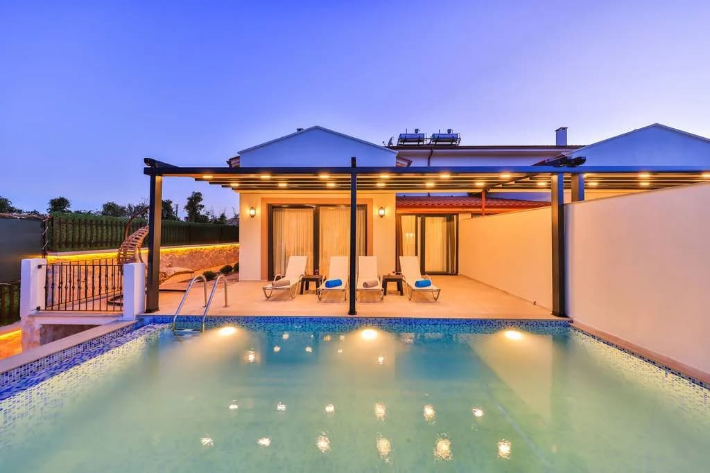 Kaş Andifli'de Balayı Çiftlerine Uygun, Özel Havuzlu, 2+1 Villa görsel 1