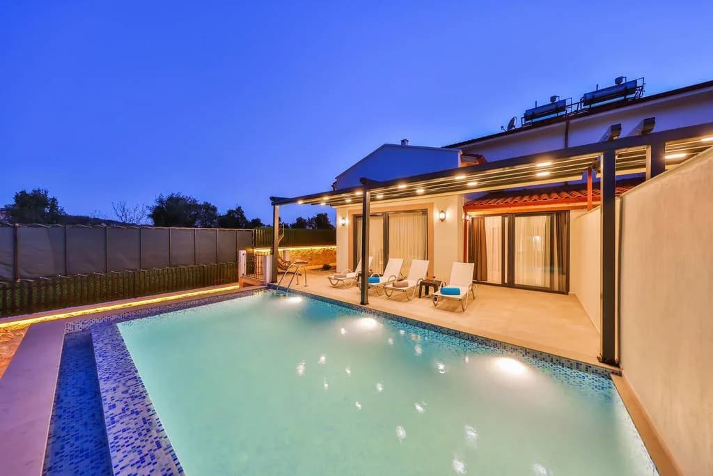 Kaş Andifli'de Balayı Çiftlerine Uygun, Özel Havuzlu, 2+1 Villa görsel 2