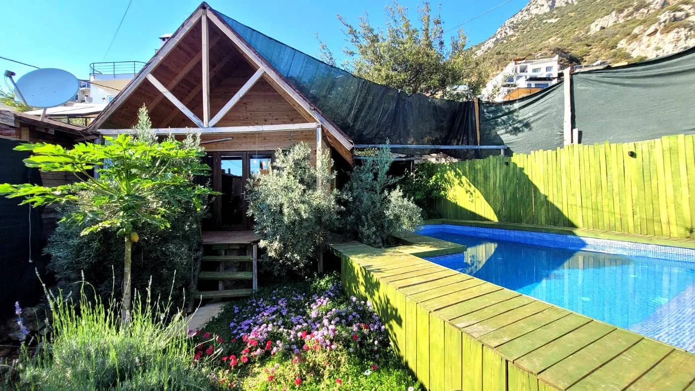Kaş İslamlar'da Yeşillikler İçerisinde, Özel Havuzlu, Jakuzili Villa görsel 1