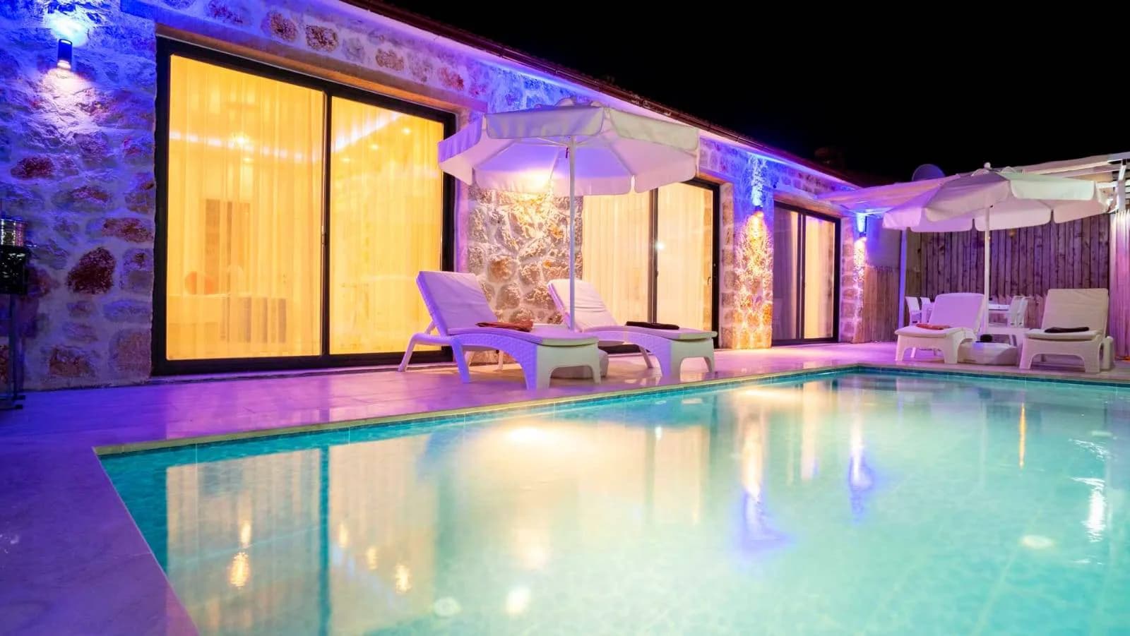 Kaş Bezirgan'da Çekirdek Ailelere Uygun, Özel Havuzlu, Tatil Villası görsel 1