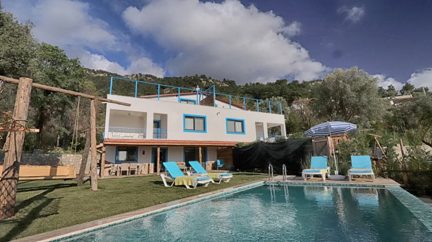 Fethiye Faralya'da Enfes Deniz Manzaralı, Özel Havuzlu, İkiz Villa görsel 2
