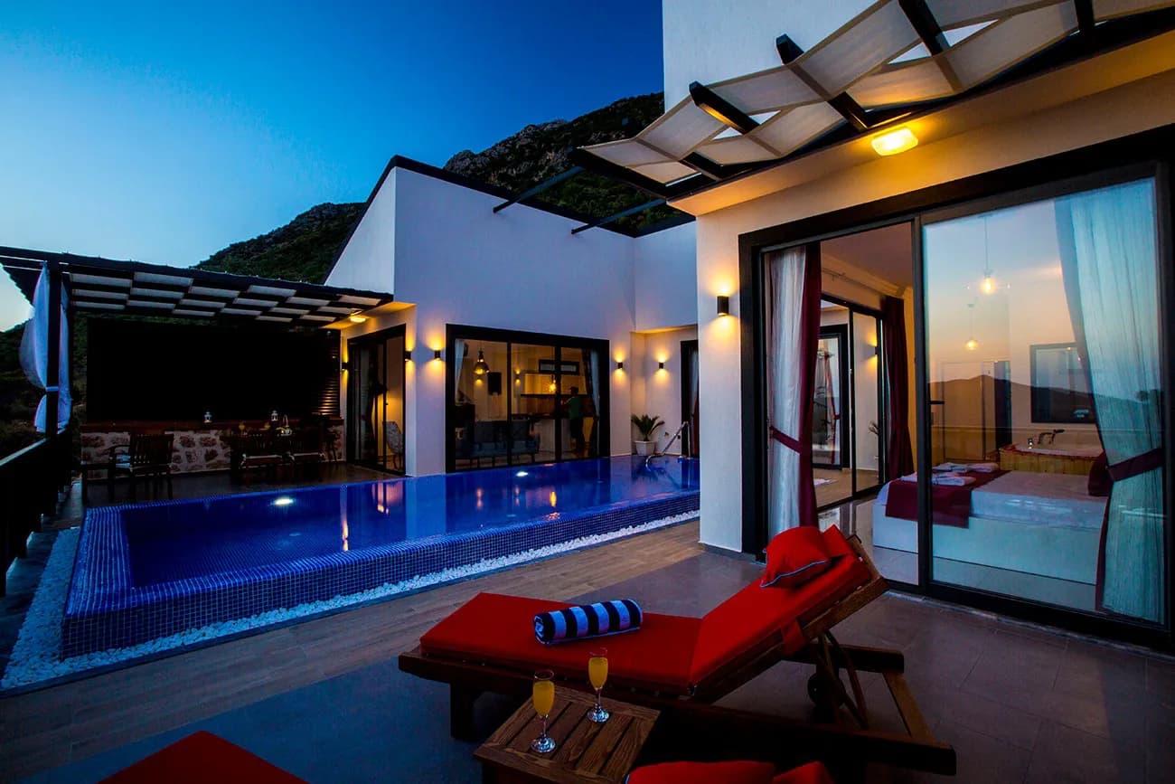 Kaş Bezirgan'da Balayı Çiftlerine Uygun, Özel Havuzlu, Modern Villa görsel 1