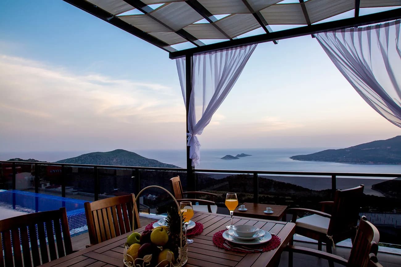 Kaş Bezirgan'da Balayı Çiftlerine Uygun, Özel Havuzlu, Modern Villa görsel 2