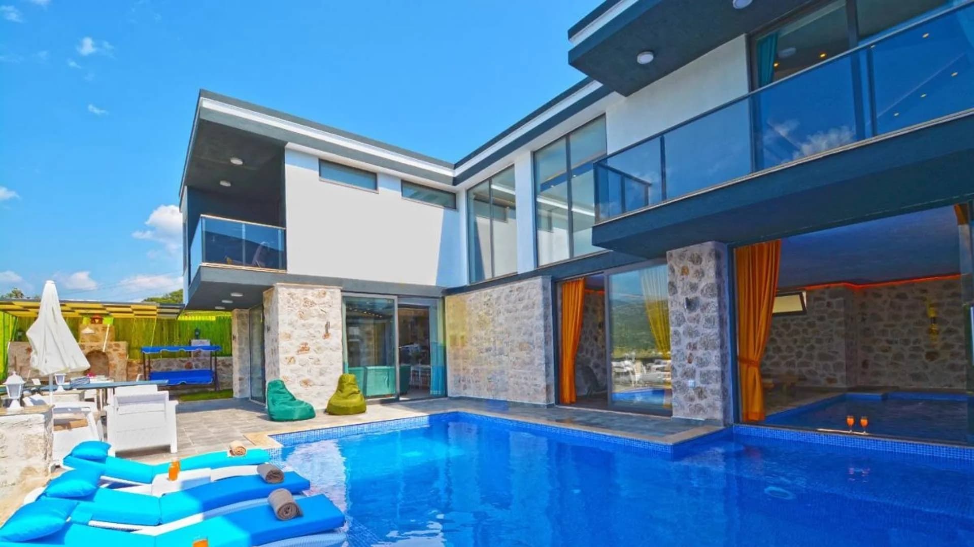 Kaş Sarıbelen'de Huzurlu Doğada, Özel Havuzlu, Lüks Villa görsel 2