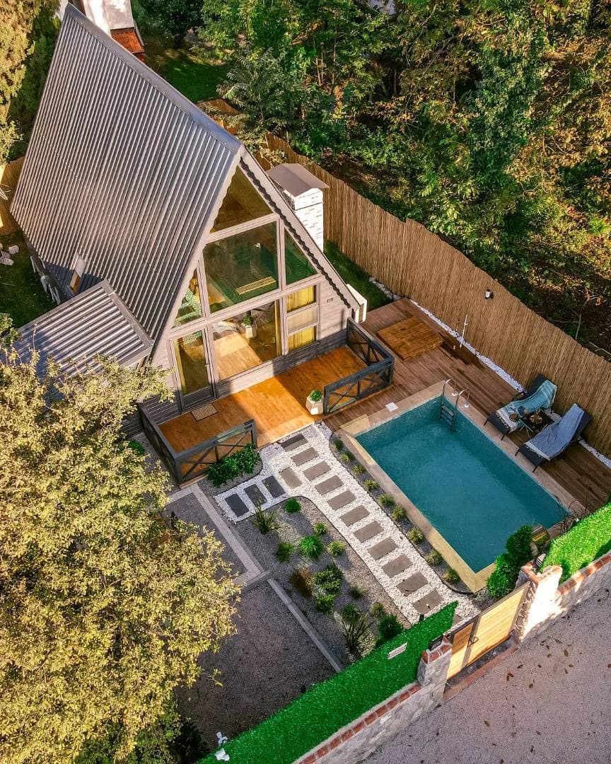 Sapanca Kırkpınar'da Sakin Konumda, Isıtmalı Havuzlu, Modern Bungalov görsel 2