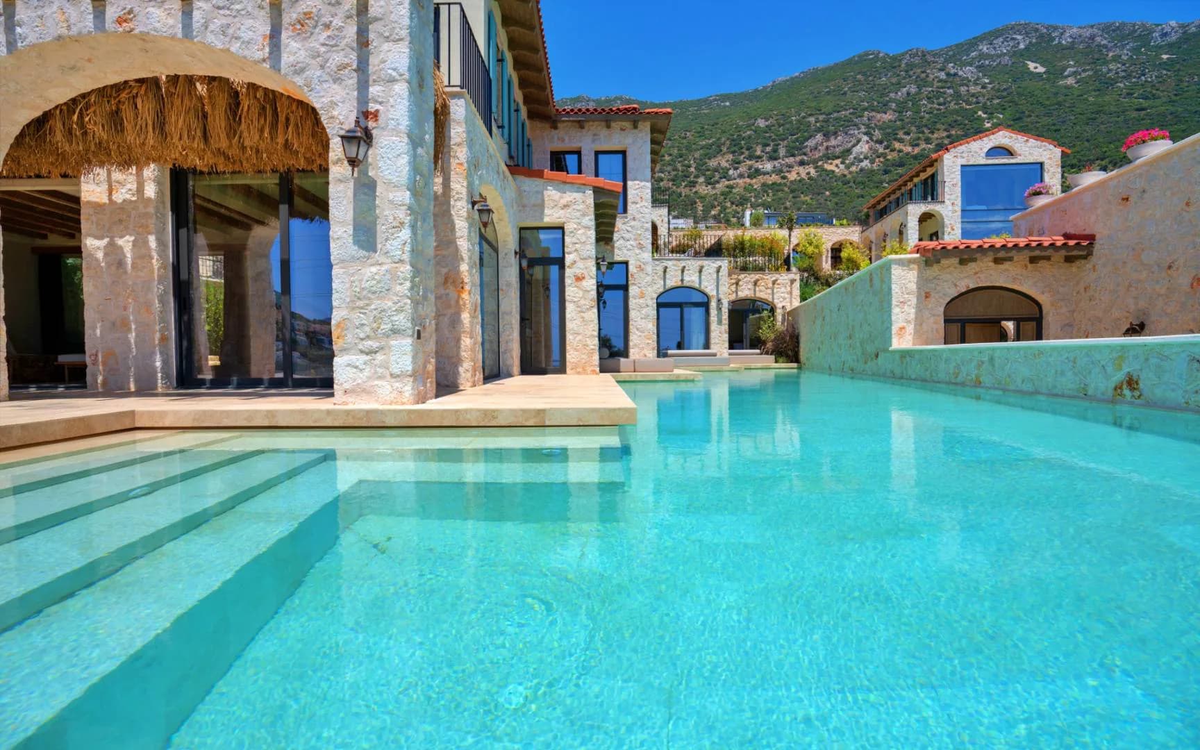 Kaş Kalkan'da Göz Alıcı Deniz Manzaralı, Özel Havuzlu, Ferah Villa görsel 2