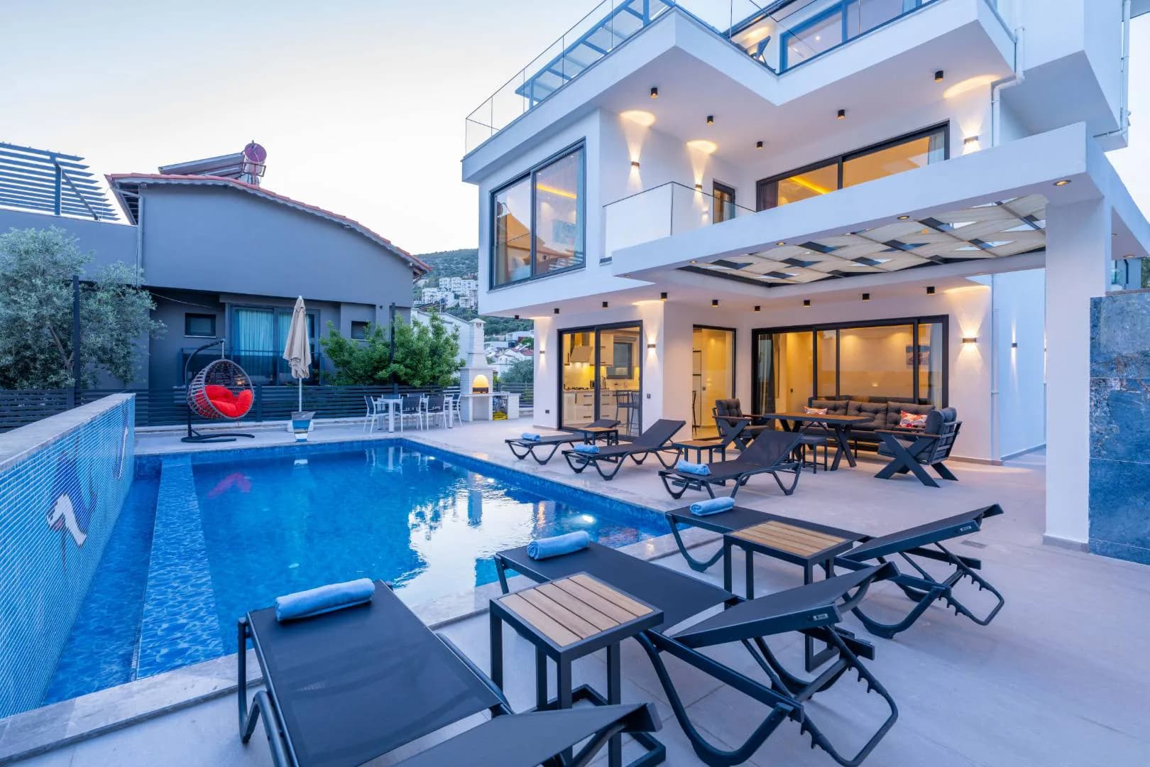 Kaş Kalkan'da Merkezi Konumlu, Özel Havuzlu, 6 Kişilik, Jakuzili Villa görsel 1