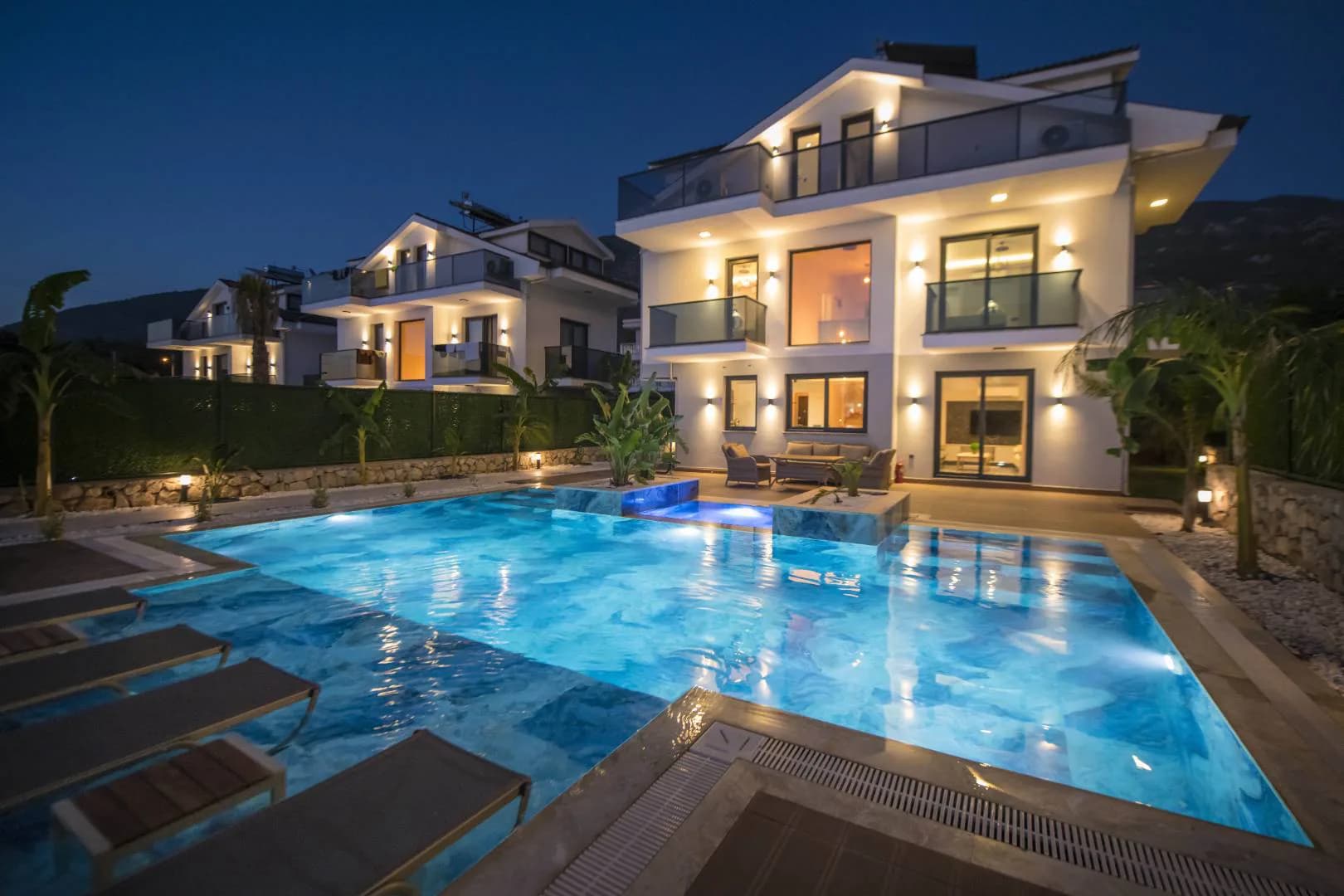 Fethiye Ölüdeniz'de Yemyeşil Bahçeye Sahip, Özel Havuzlu, Lüks Villa görsel 1