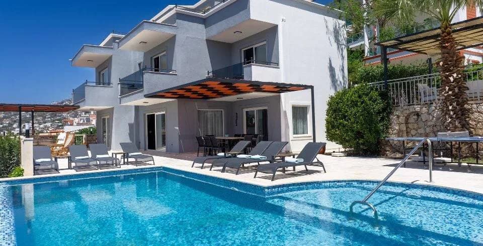 Kaş Kalkan'da Büyüleyici Deniz Manzaralı, Özel Havuzlu, Ferah Villa görsel 1