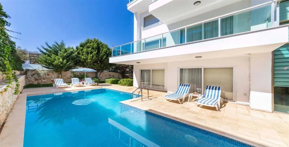 Kaş Kalkan'da Kalabalık Gruplara Uygun, Özel Havuzlu, Konforlu Villa görsel 2