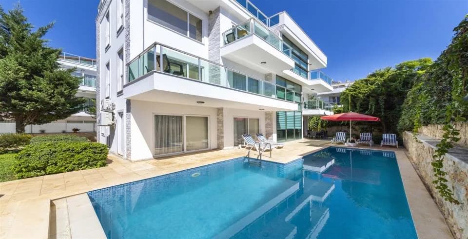 Kaş Kalkan'da Kalabalık Gruplara Uygun, Özel Havuzlu, Konforlu Villa görsel 1
