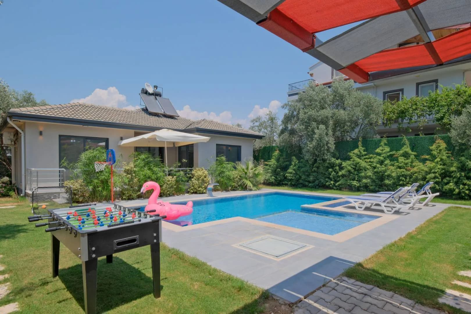Fethiye'de Geniş Bahçeli, Özel Havuzlu, Sauna ve Jakuzili, Kiralık Villa görsel 1