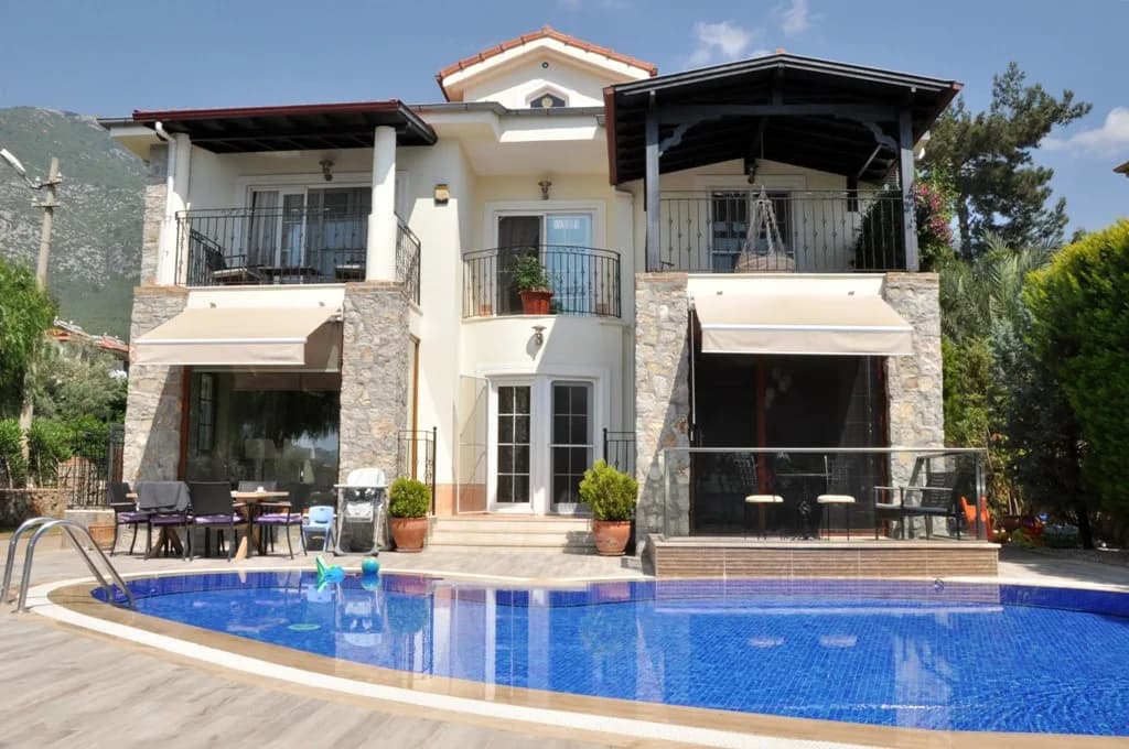 Fethiye Ölüdeniz'de Muhteşem Konumda, Özel Havuzlu, Taş Villa görsel 2
