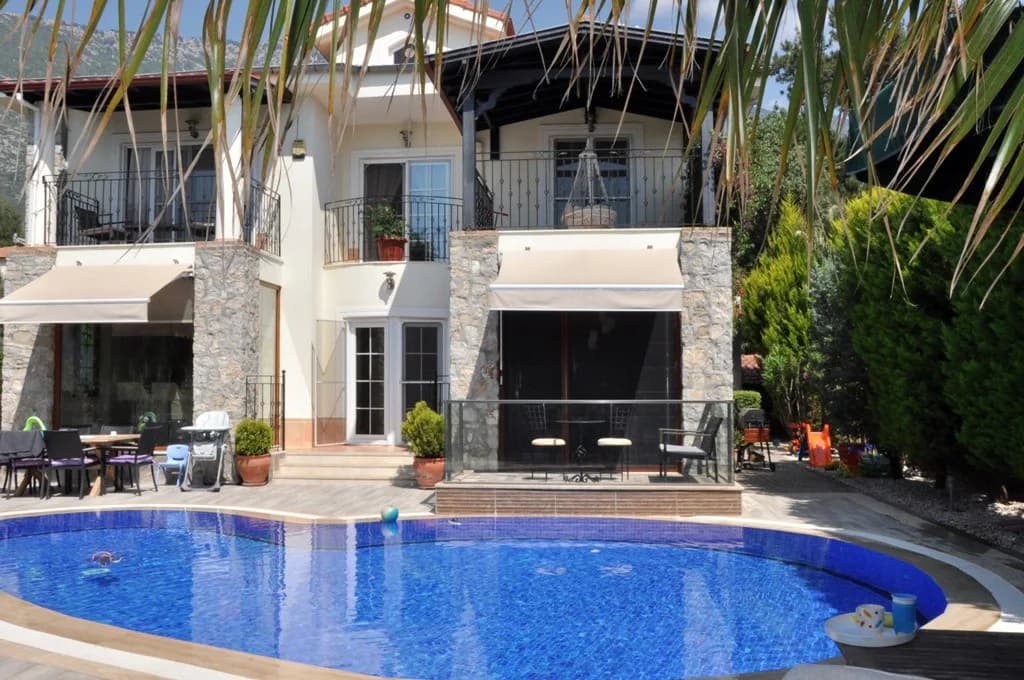 Fethiye Ölüdeniz'de Muhteşem Konumda, Özel Havuzlu, Taş Villa görsel 1