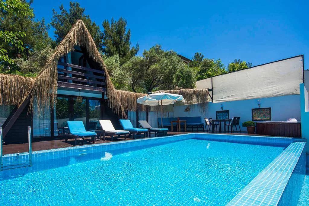 Kaş İslamlar'da Çekirdek Ailelere Uygun, Özel Havuzlu, Estetik Villa görsel 2