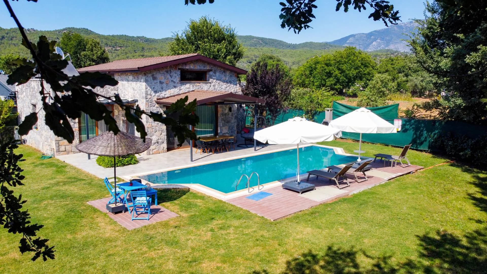 Fethiye Kayaköy'de Yemyeşil Doğada, Özel Havuzlu, Kiralık Villa görsel 1