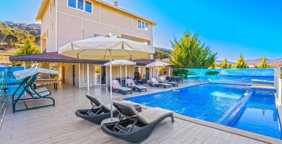 Kaş Sarıbelen'de Sakin Doğada, Özel Havuzlu, 6 Kişilik Villa görsel 1