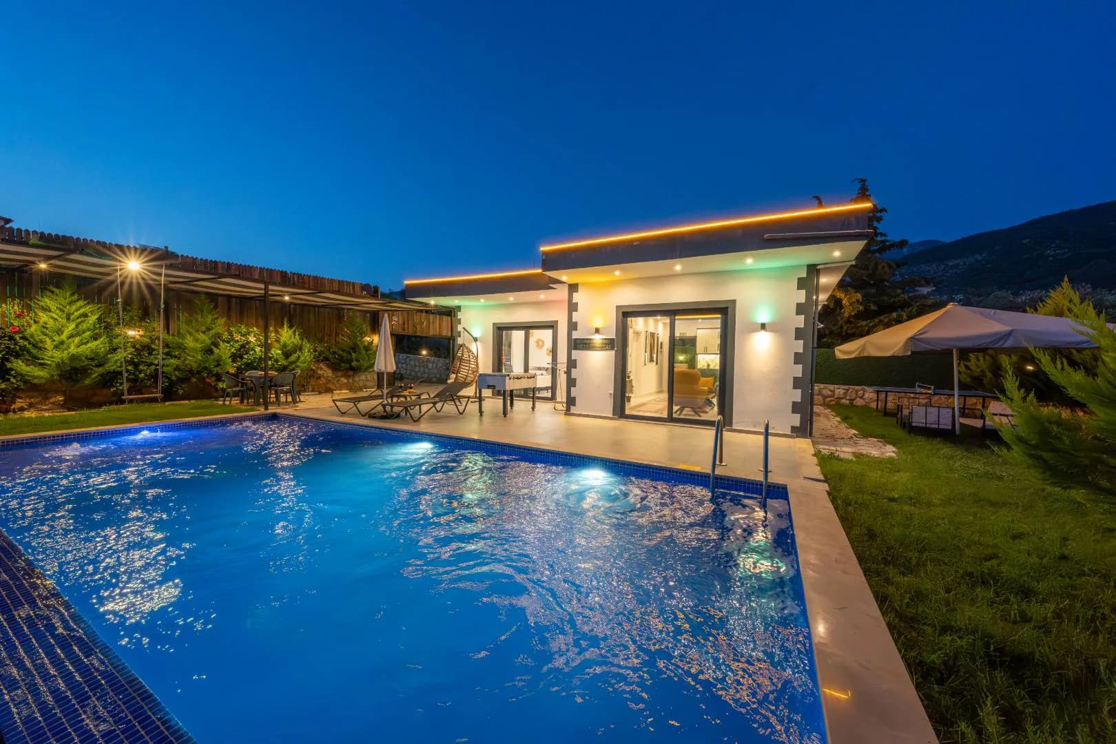Kaş Çavdır'da Yeşillikler İçerisinde, Özel Havuzlu, Kiralık Villa görsel 2