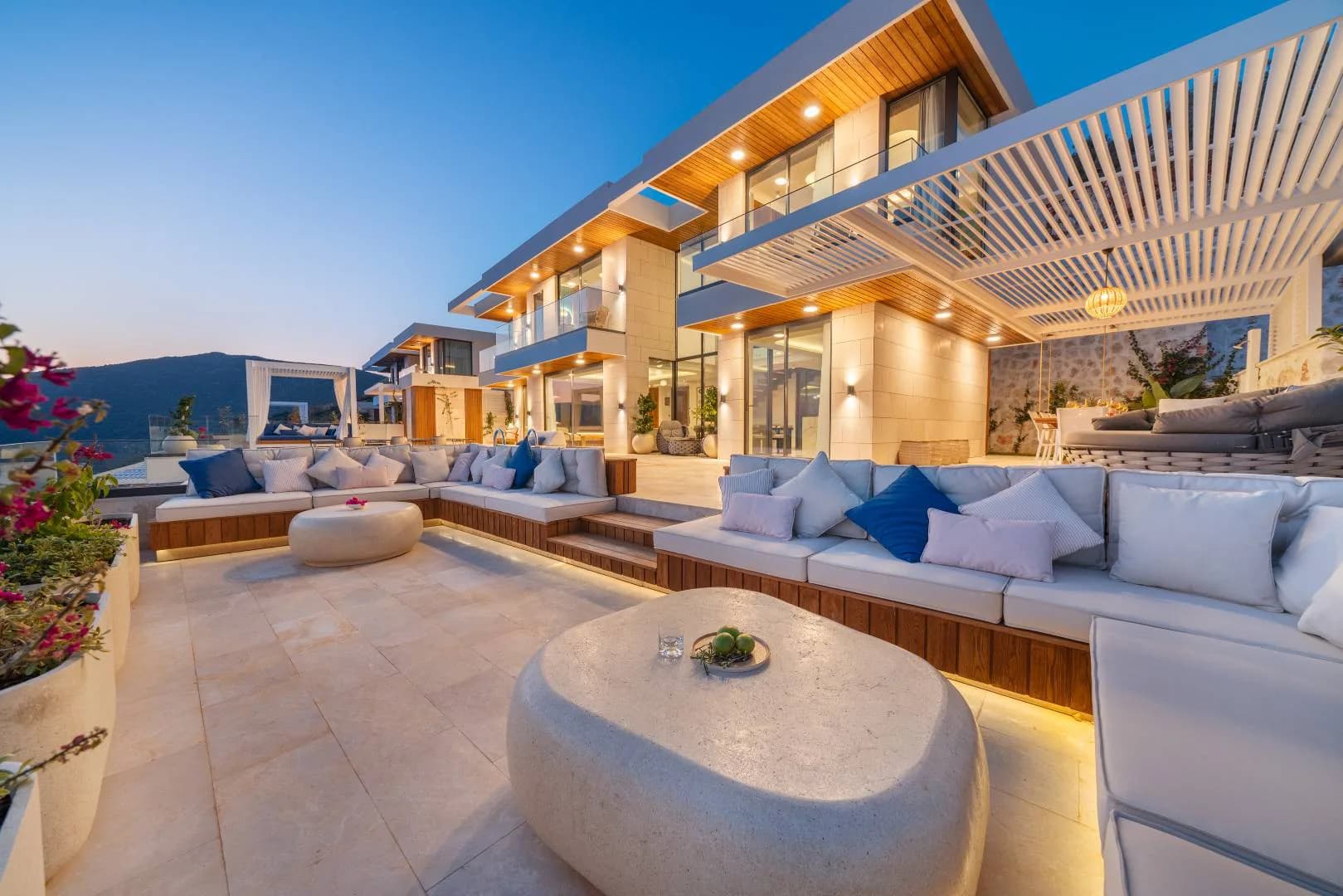 Kaş Kalkan'da Tasarımıyla Büyüleyen, Özel Havuzlu, Lüks Villa görsel 1