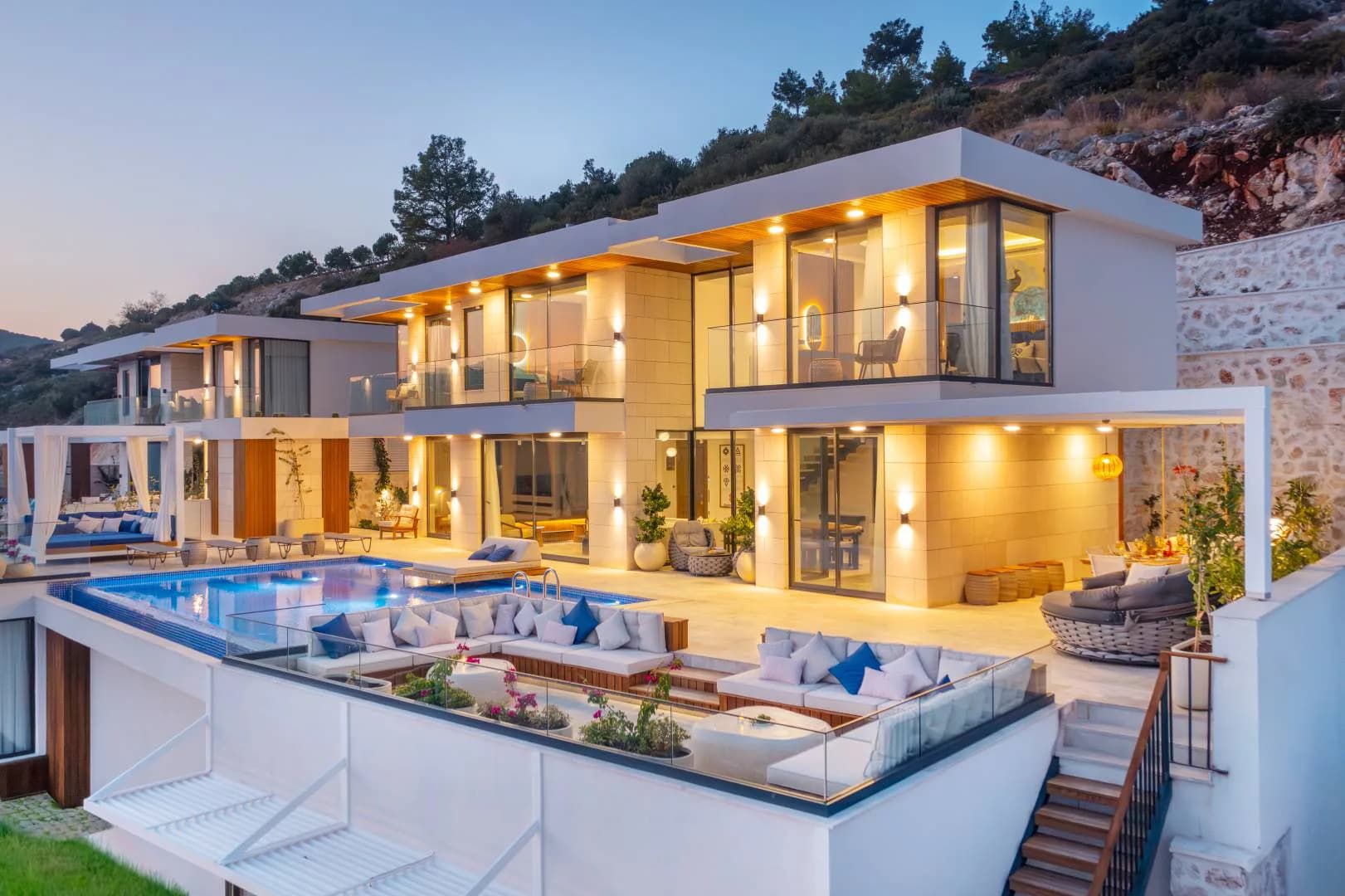 Kaş Kalkan'da Tasarımıyla Büyüleyen, Özel Havuzlu, Lüks Villa görsel 2
