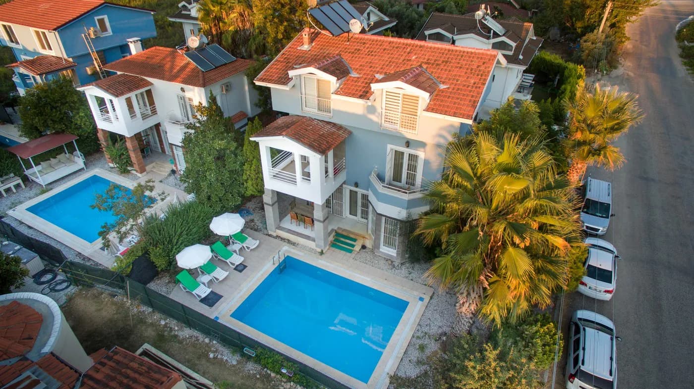 Fethiye Foça'da Modern Tasarımlı, Özel Havuzlu, Konforlu Villa görsel 1