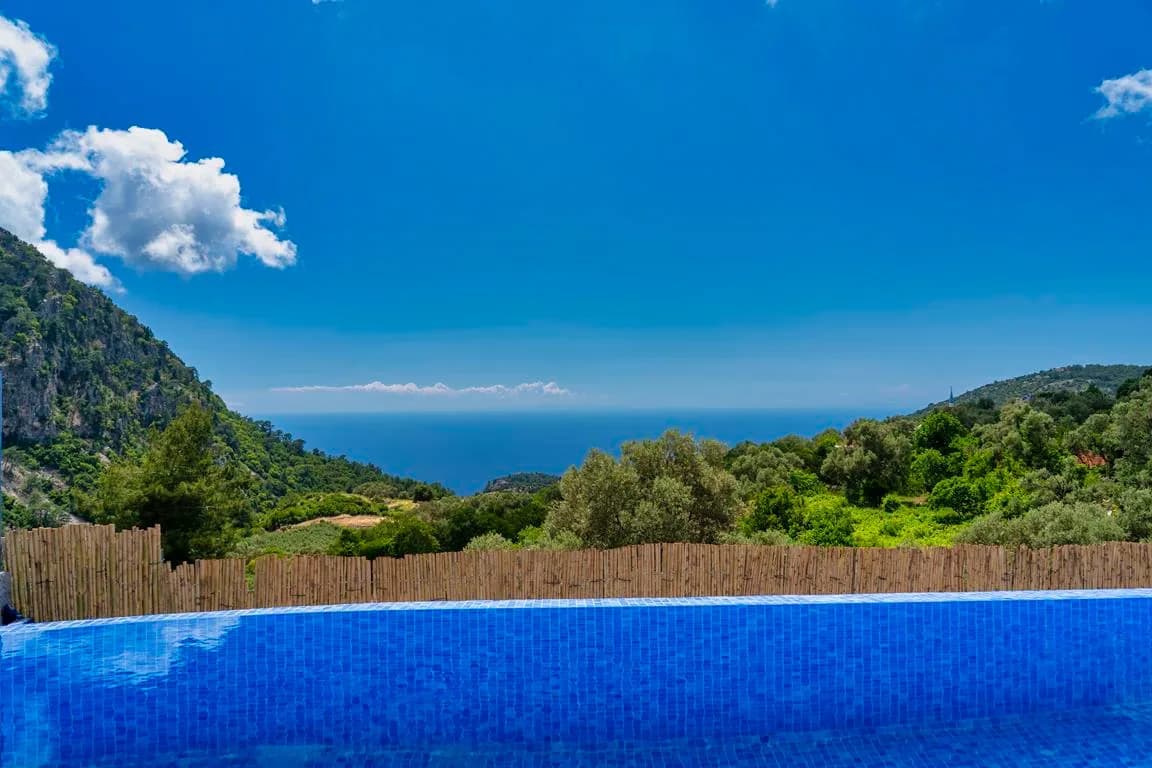 Fethiye Karaağaç'ta Deniz ve Doğa Manzaralı, Özel Havuzlu, Lüks Villa görsel 3