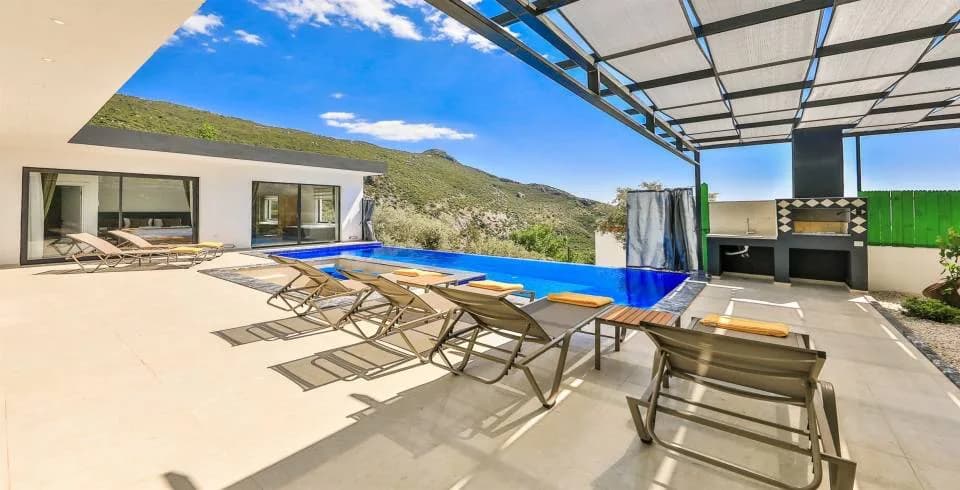 Kaş İslamlar'da Doğa İçerisinde, Özel Havuzlu, Kiralık Villa görsel 1